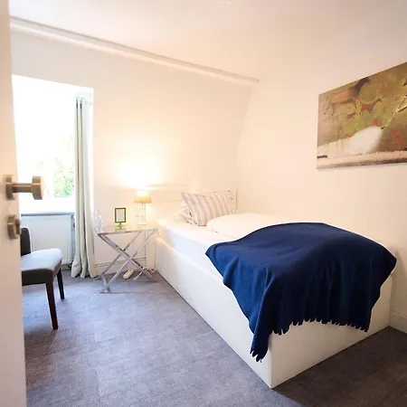 Haus Roedgen Hotel 3*