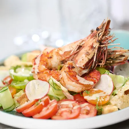 Haus Roedgen فندق 3*