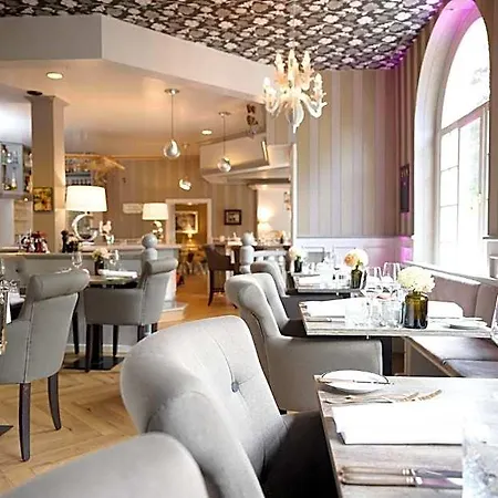 Haus Roedgen Hotel 3*