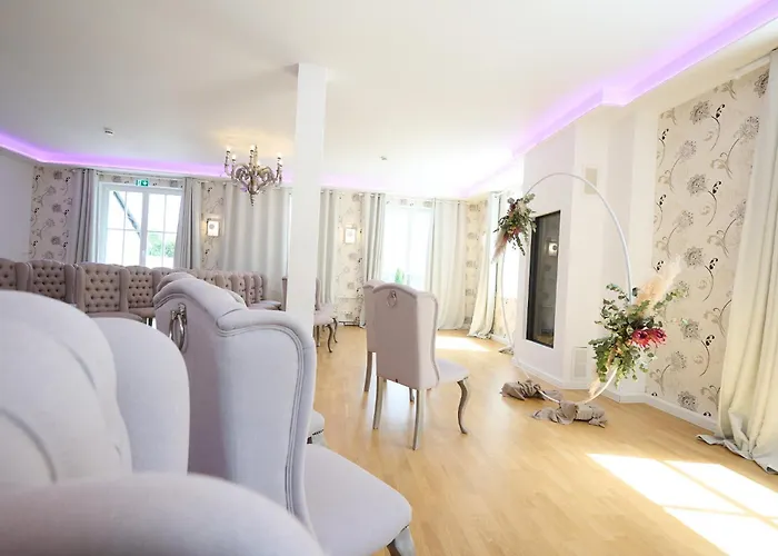 Otel Haus Roedgen 3*