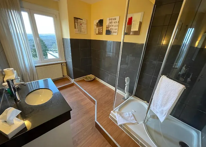 Hotell Haus Roedgen 3*